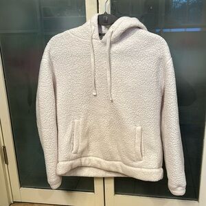 Universal Threads women’s small Sherpa